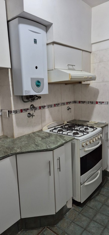 ALQUILER DEPARTAMENTO 2 DORMITORIOS CON PATIO - ABASTO - 