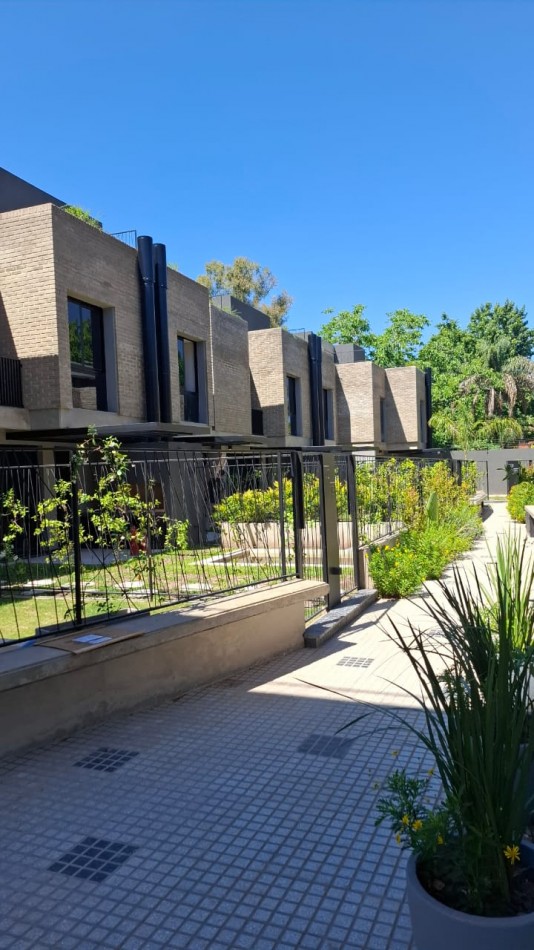 Venta Duplex de 3 dormitorios - Fisherton