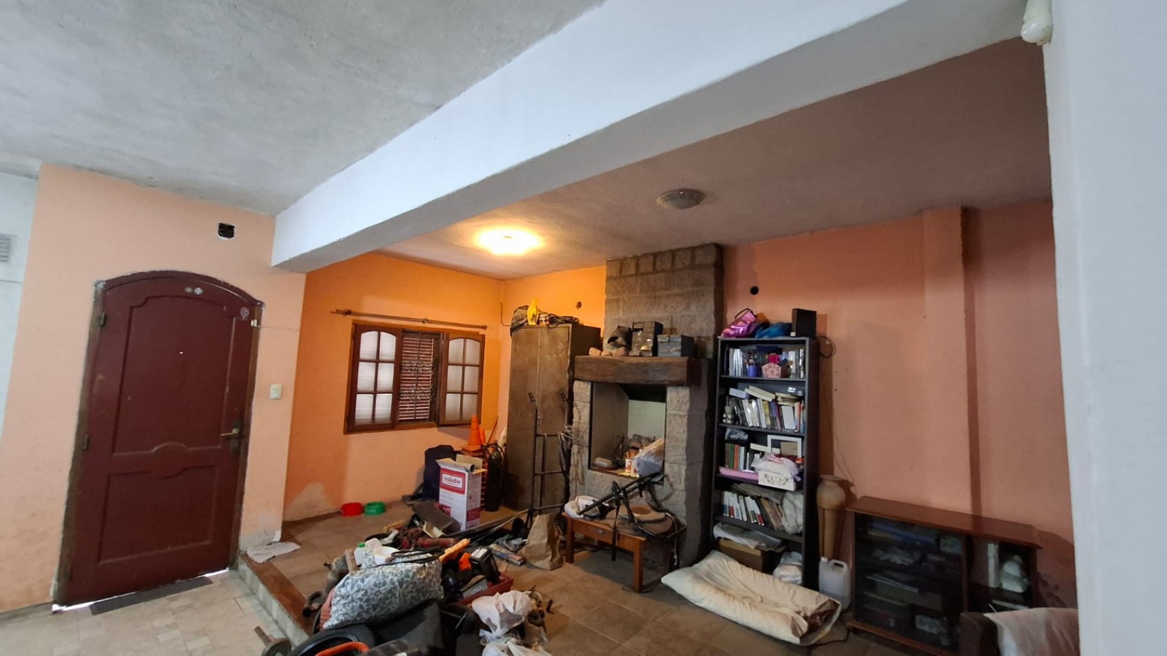 CASA DE 3 DORMITORIOS CON COCHERA Y TERRAZA