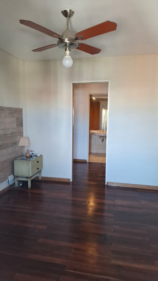 DEPARTAMENTO PISO EXCLUSIVO 3 DORMITORIOS - DOBLE COCHERA - CENTRO