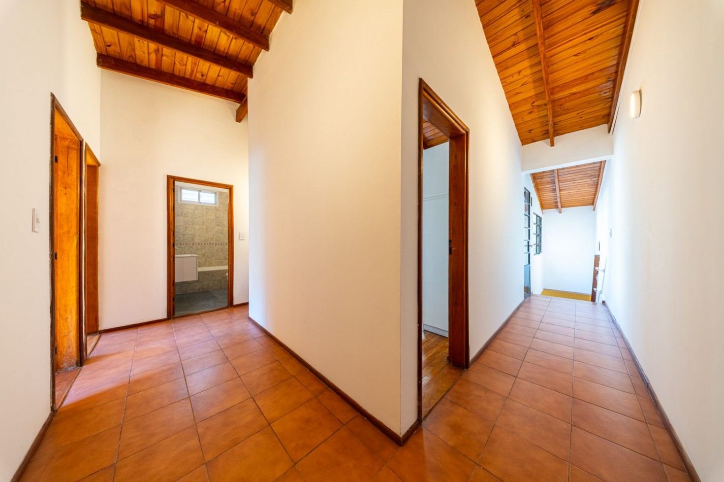 Casa de 3 dormitorios, patio, cochera y terraza con parrillero | Rosario
