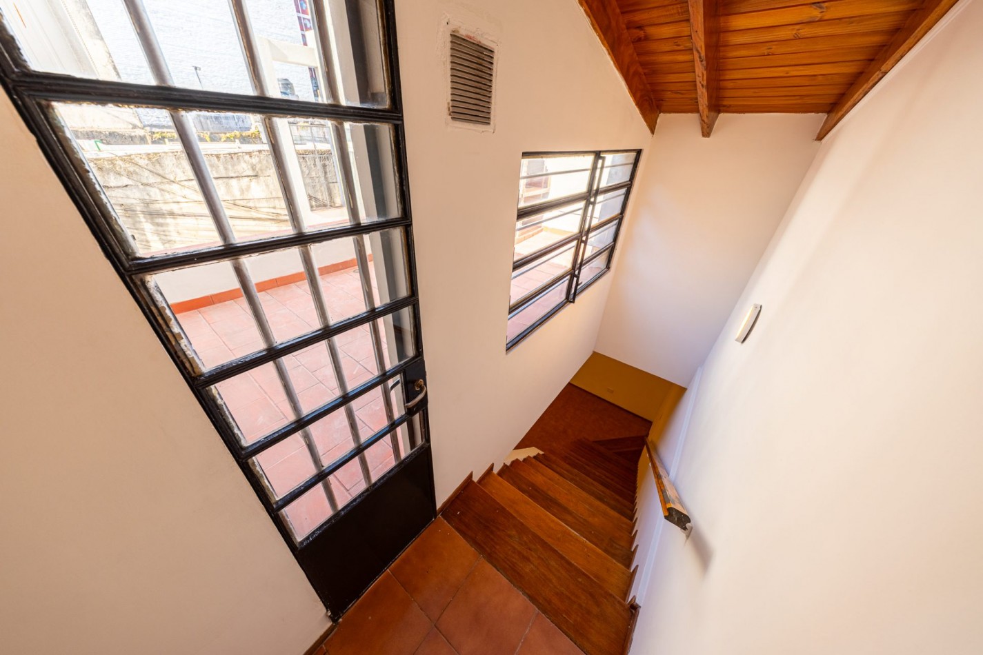 Casa de 3 dormitorios, patio, cochera y terraza con parrillero | Rosario