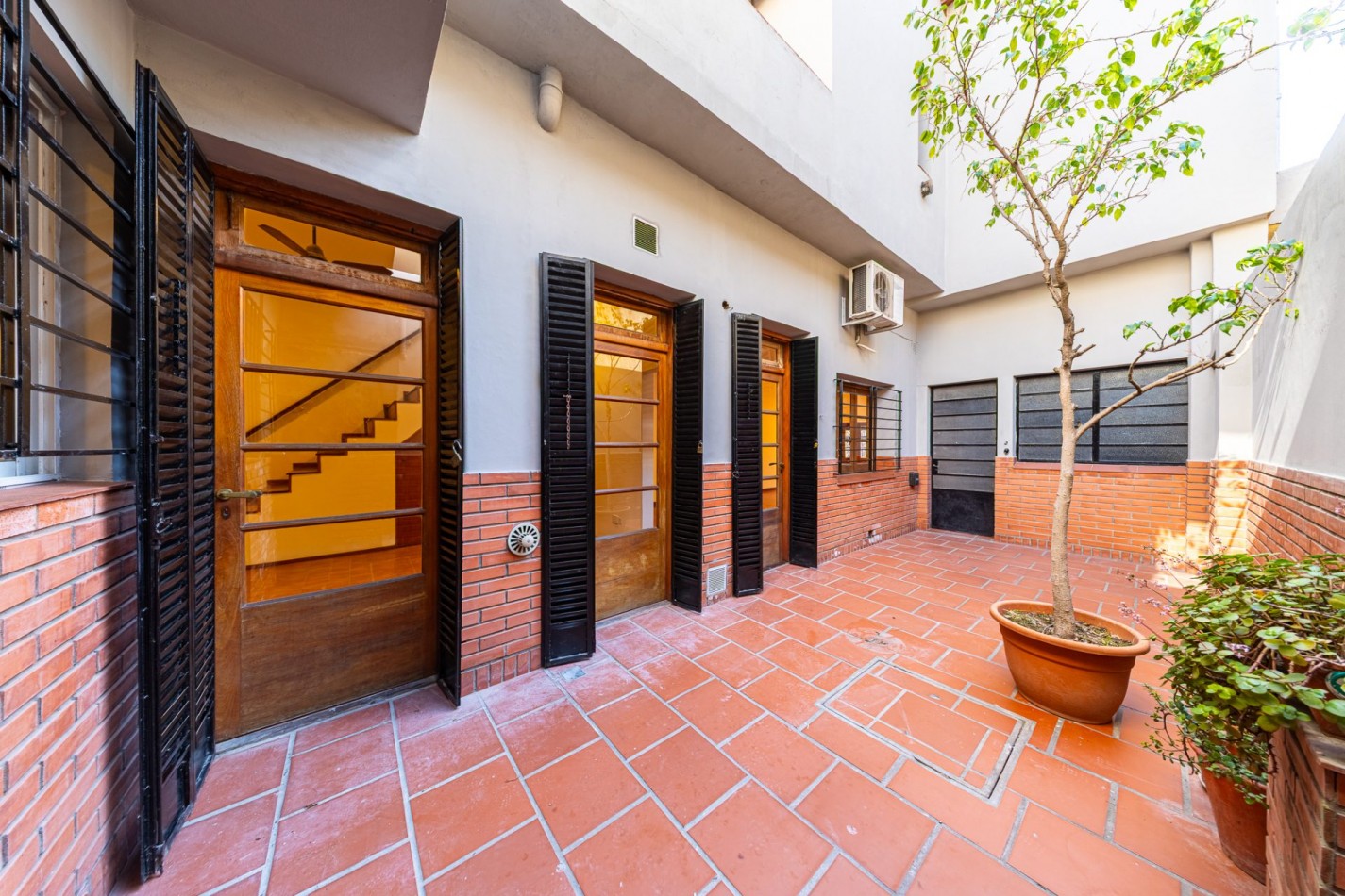 Casa de 3 dormitorios, patio, cochera y terraza con parrillero | Rosario